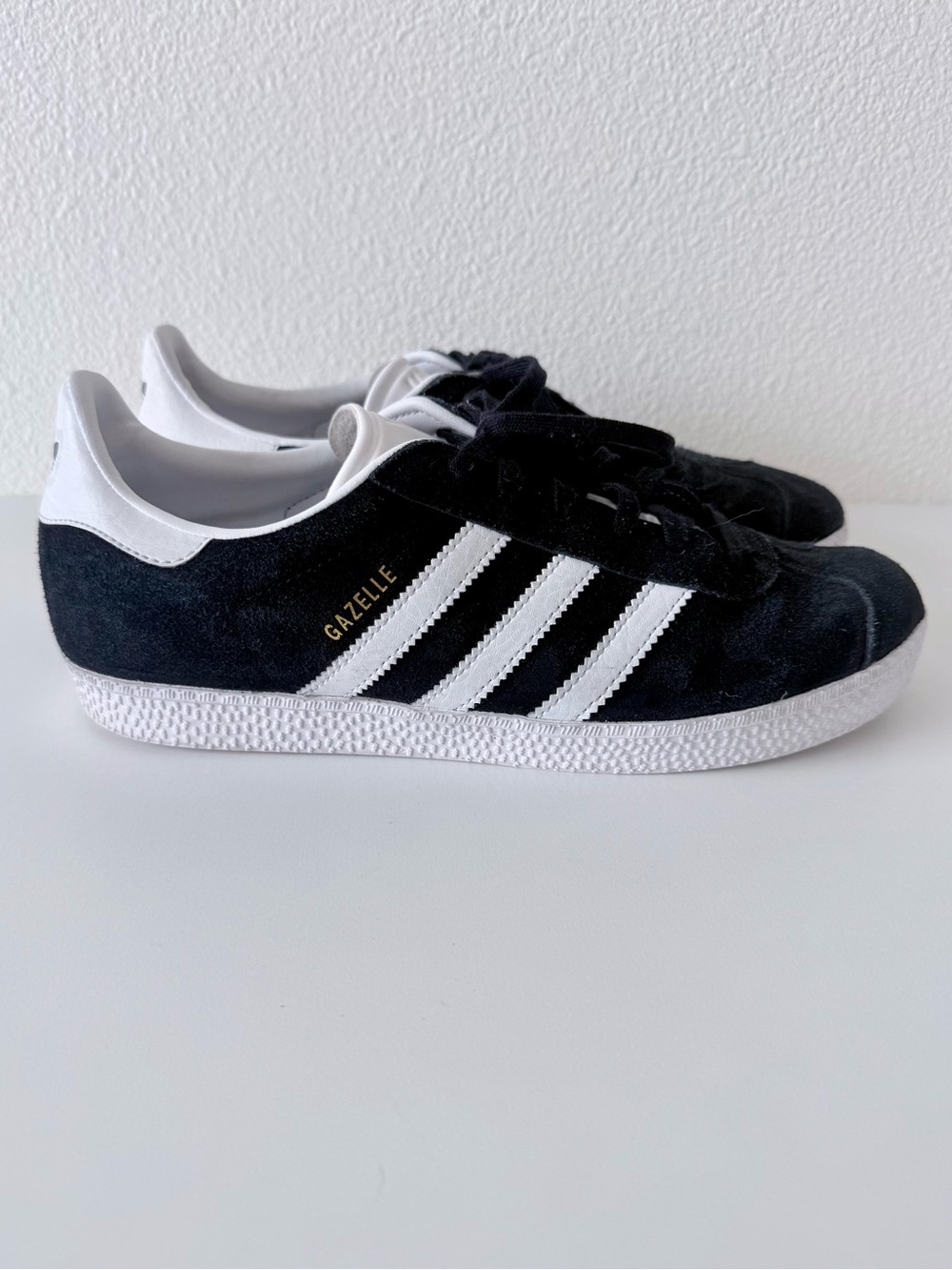 Adidas Gazelle Core Black White Suede Sneakers -Women’s UK Size 6.5=US 8.5